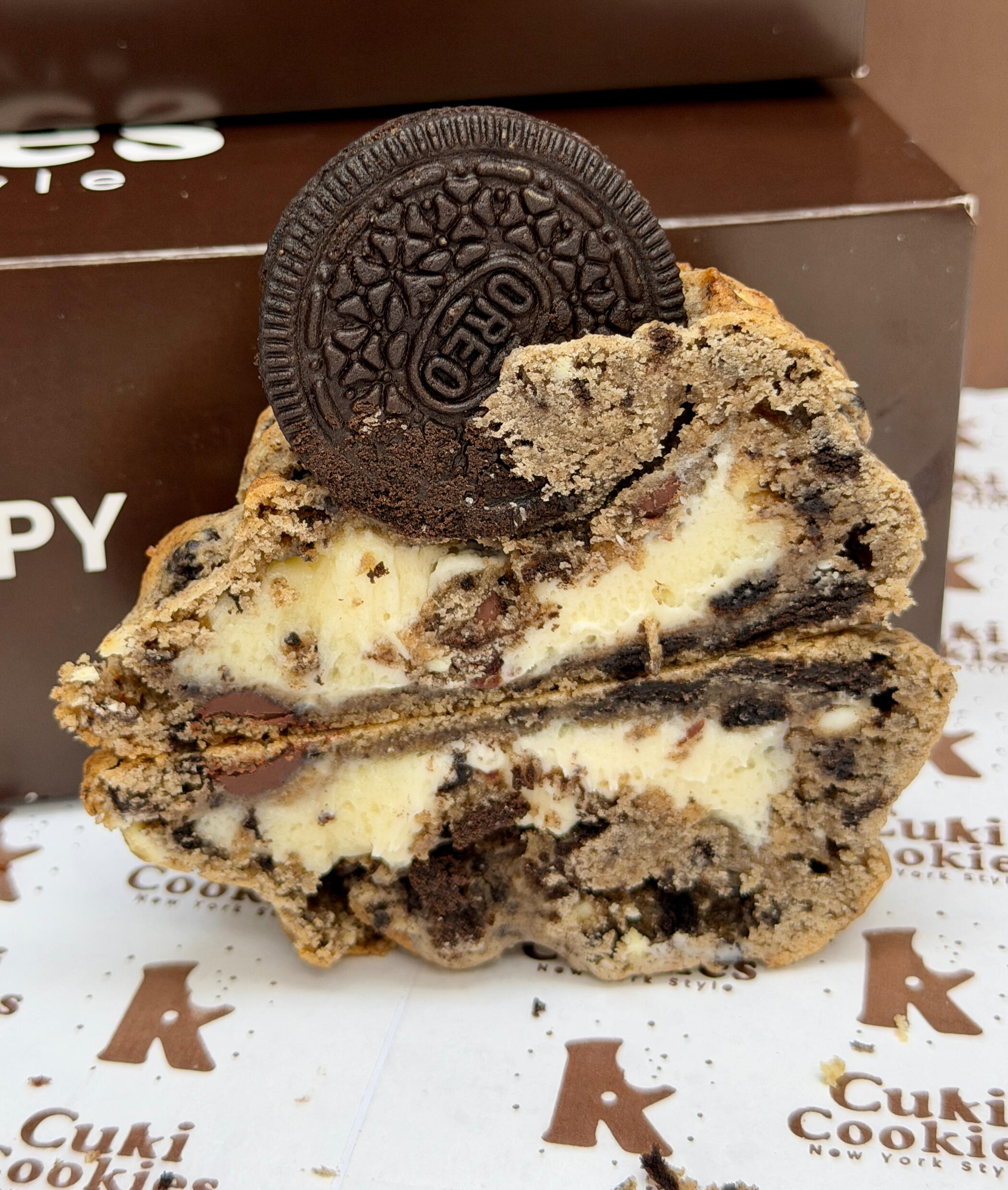 OREO COOKIES & CREAM